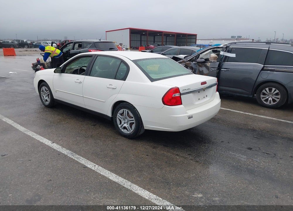2008 CHEVROLET MALIBU CLASSIC LS VIN: 1G1ZS58NX8F120260