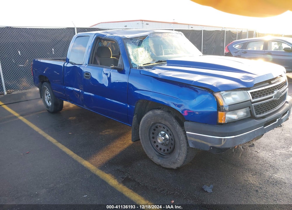 2004 CHEVROLET SILVERADO 1500 LS VIN: 2GCEC19V341113291
