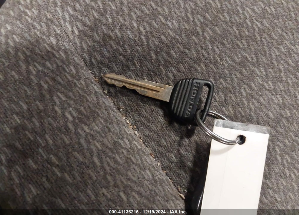 2000 HONDA CIVIC LX VIN: 2HGEJ6675YH537711