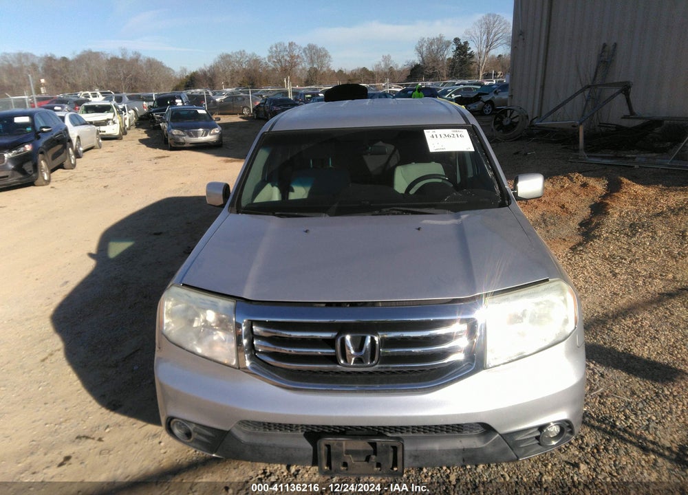2014 HONDA PILOT EX VIN: 5FNYF3H46EB020787