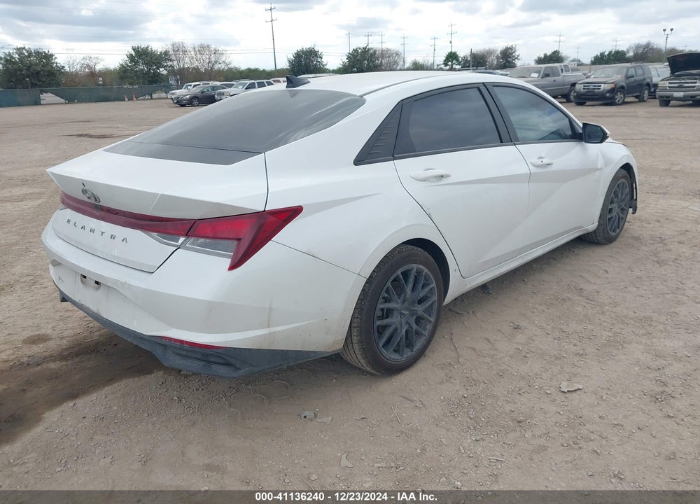 2021 HYUNDAI ELANTRA SEL VIN: 5NPLM4AG2MH038990