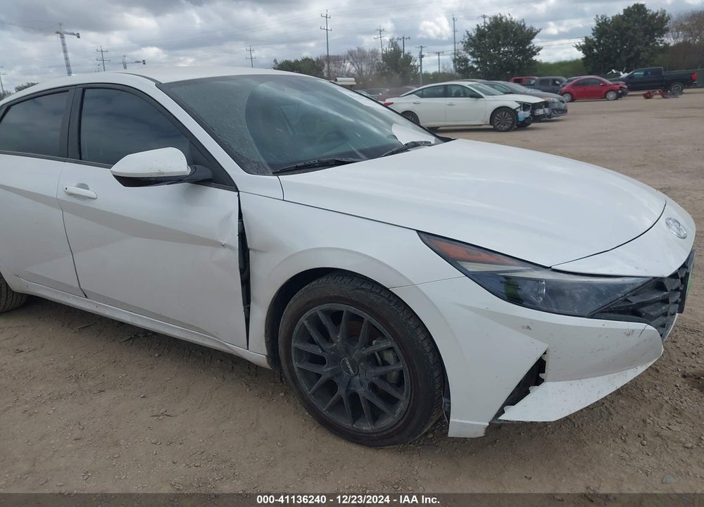 2021 HYUNDAI ELANTRA SEL VIN: 5NPLM4AG2MH038990