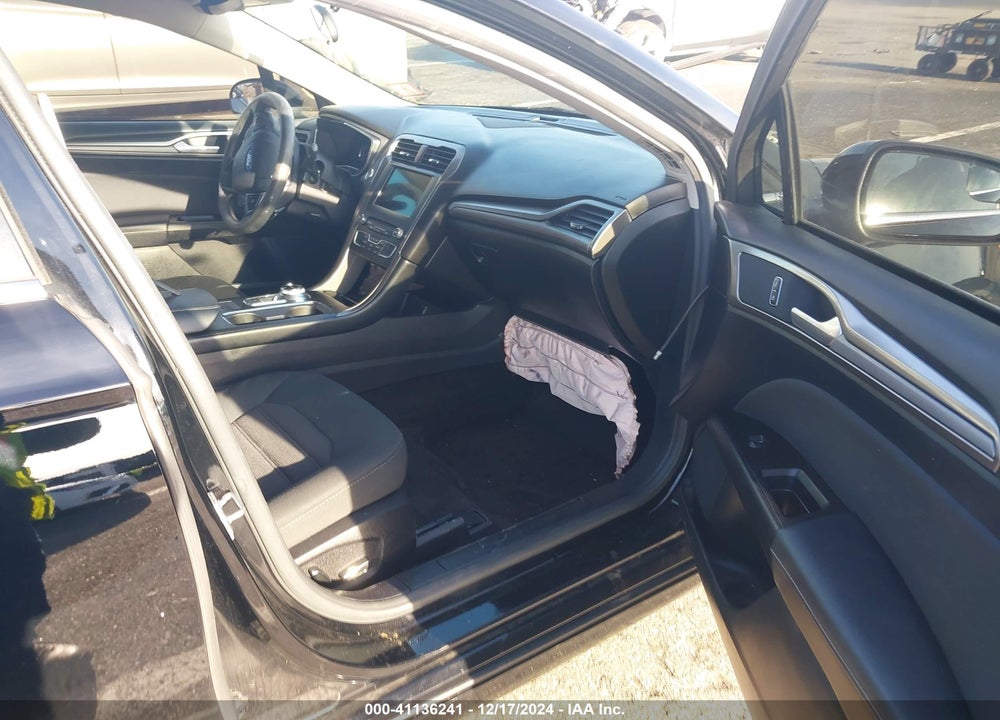 2017 FORD FUSION SE VIN: 3FA6P0HD2HR268868