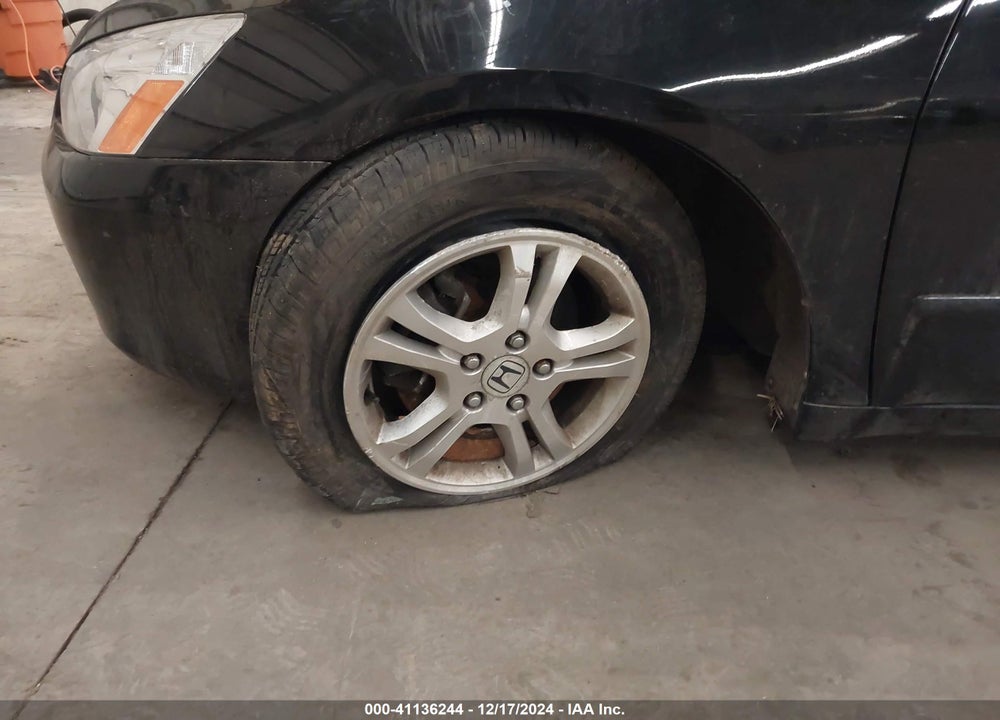 2007 HONDA ACCORD VIN: 1HGCM56887A041025