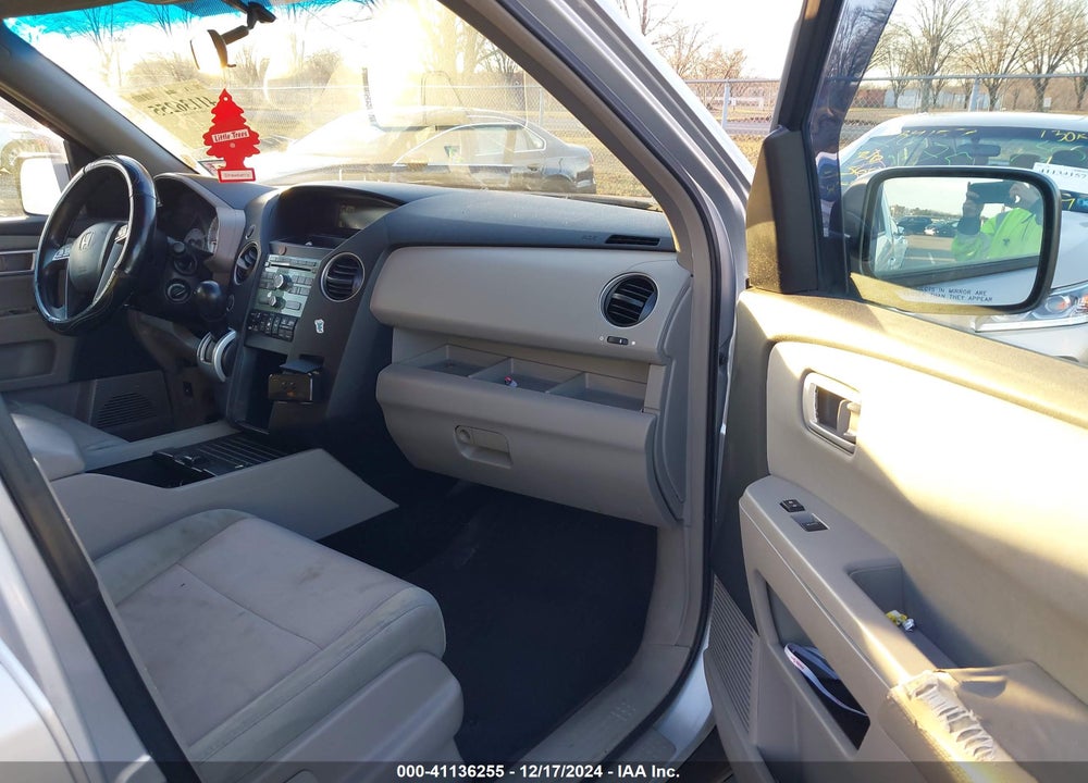 2009 HONDA PILOT EX VIN: 5FNYF48429B002587