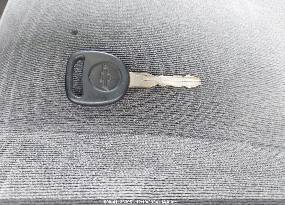 2005 CHEVROLET SILVERADO 1500 Z71 VIN: 1GCEK19B65E252288