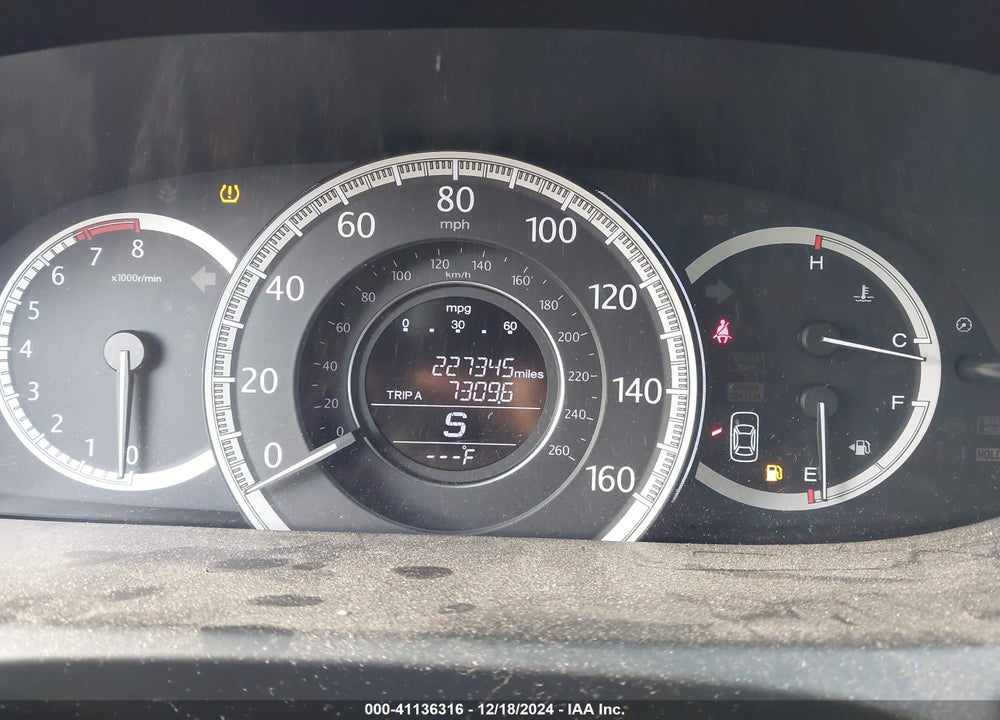 2013 HONDA ACCORD VIN: 1HGCR2F89DA054216