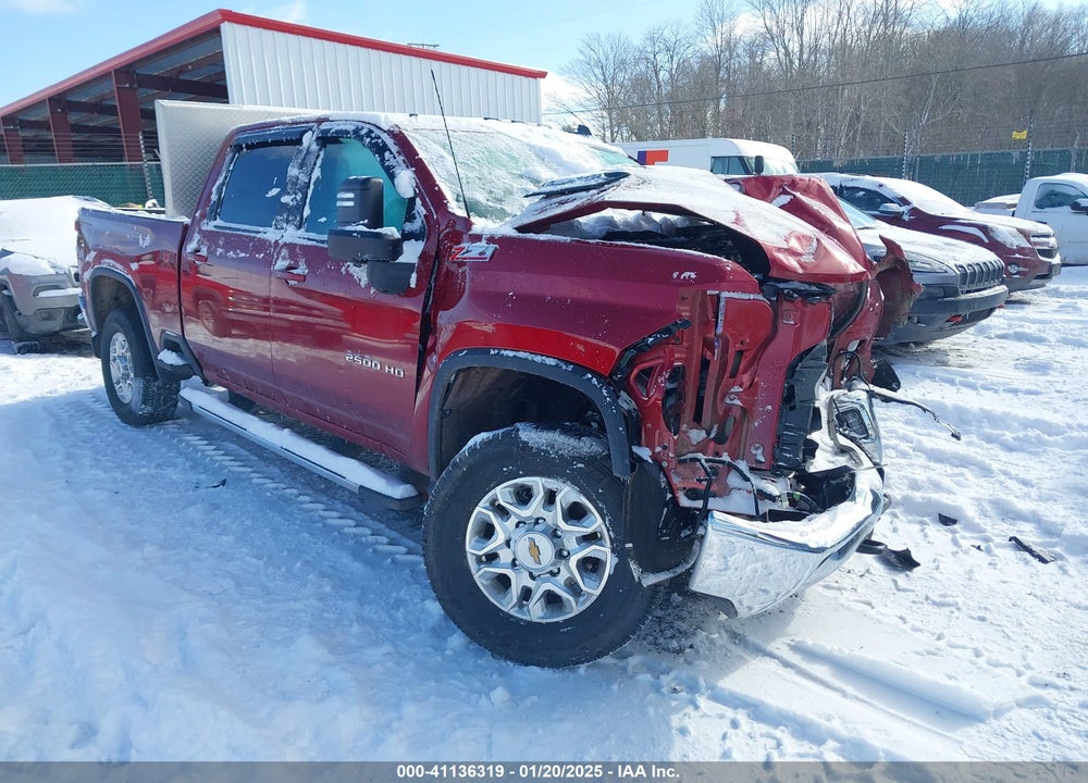 2024 CHEVROLET SILVERADO 2500HD 4WD STANDARD BED LT VIN: 1GC4YNE75RF267237