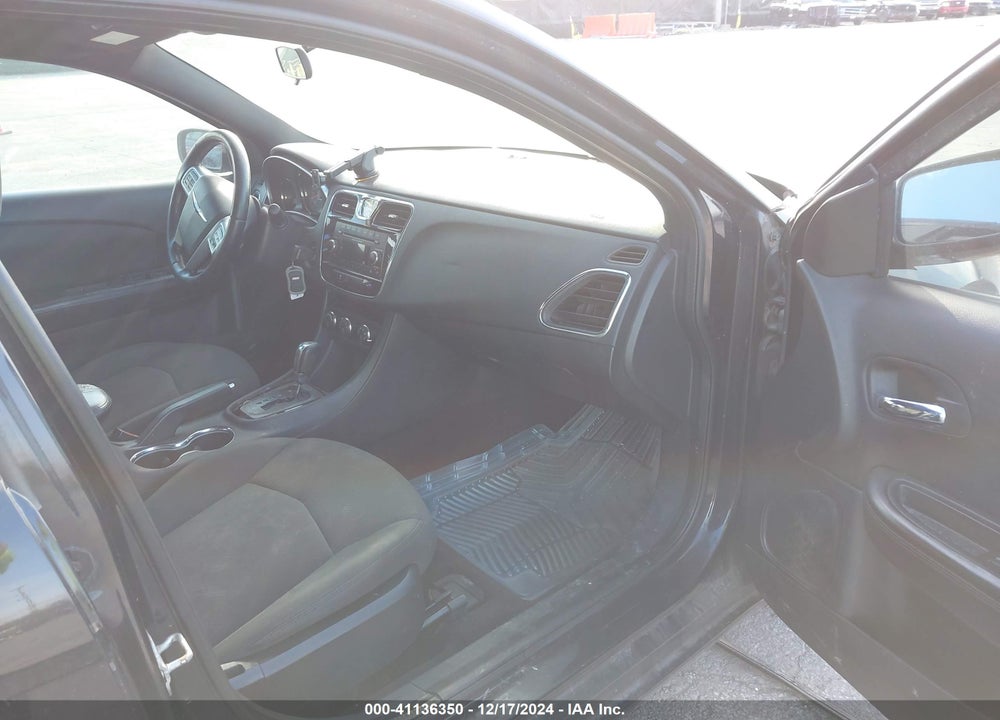 2011 CHRYSLER 200 TOURING VIN: 1C3BC1FB9BN521923