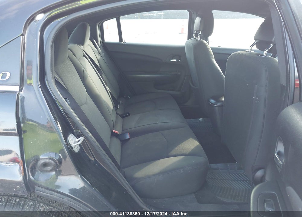 2011 CHRYSLER 200 TOURING VIN: 1C3BC1FB9BN521923
