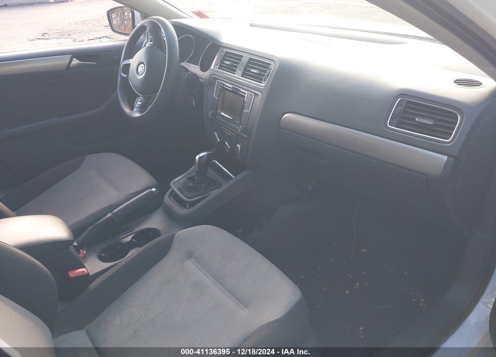 2017 VOLKSWAGEN JETTA 1.4T S VIN: 3VW2B7AJXHM268529