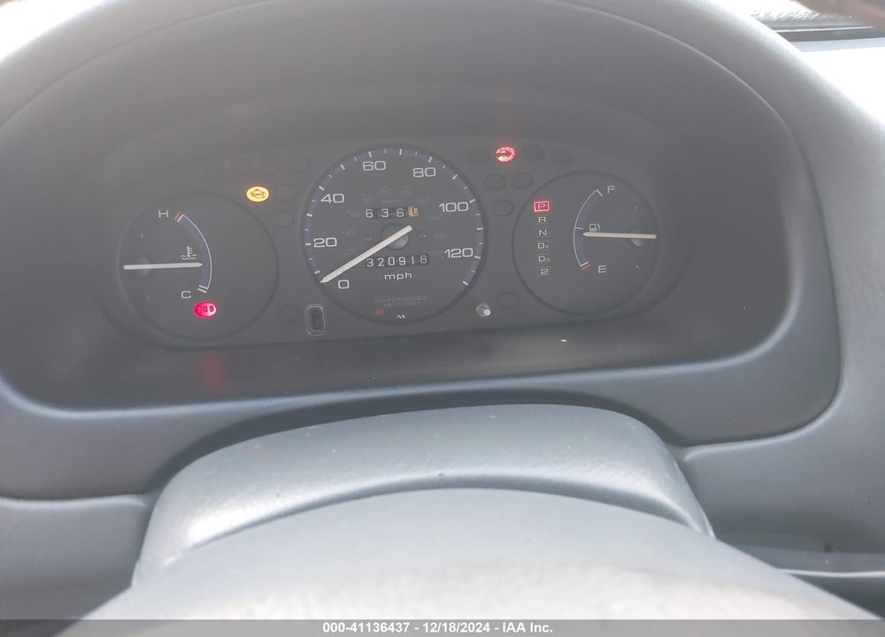 2000 HONDA CIVIC VALUE PACKAGE VIN: 2HGEJ6613YH560531