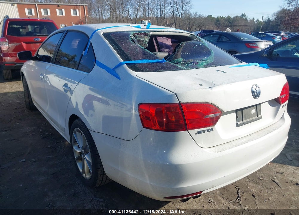 2013 VOLKSWAGEN JETTA 2.5L SE VIN: 3VWDP7AJ4DM416811