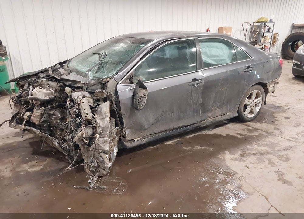 2013 TOYOTA CAMRY SE VIN: 4T1BF1FK2DU228016