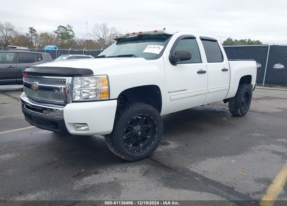 2009 CHEVROLET SILVERADO 1500 LT VIN: 3GCEC23J09G172440