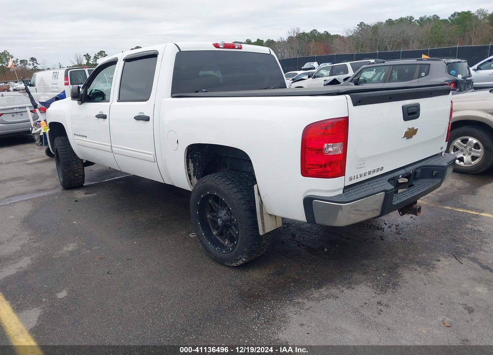 2009 CHEVROLET SILVERADO 1500 LT VIN: 3GCEC23J09G172440