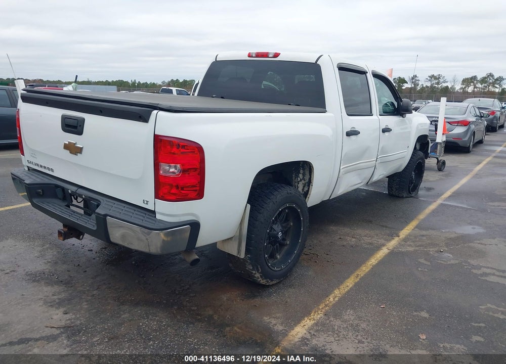 2009 CHEVROLET SILVERADO 1500 LT VIN: 3GCEC23J09G172440