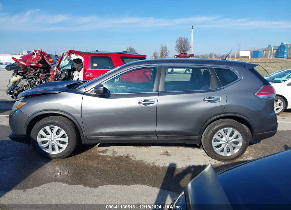 2015 NISSAN ROGUE S VIN: 5N1AT2MT4FC823044
