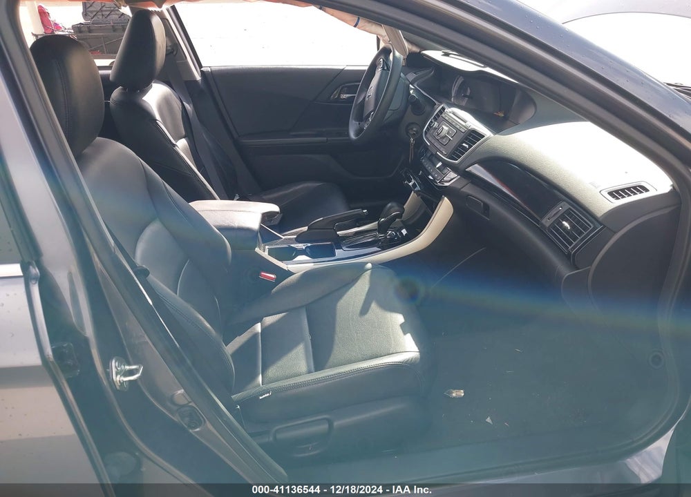 2017 HONDA ACCORD LX VIN: 1HGCR2F37HA112642