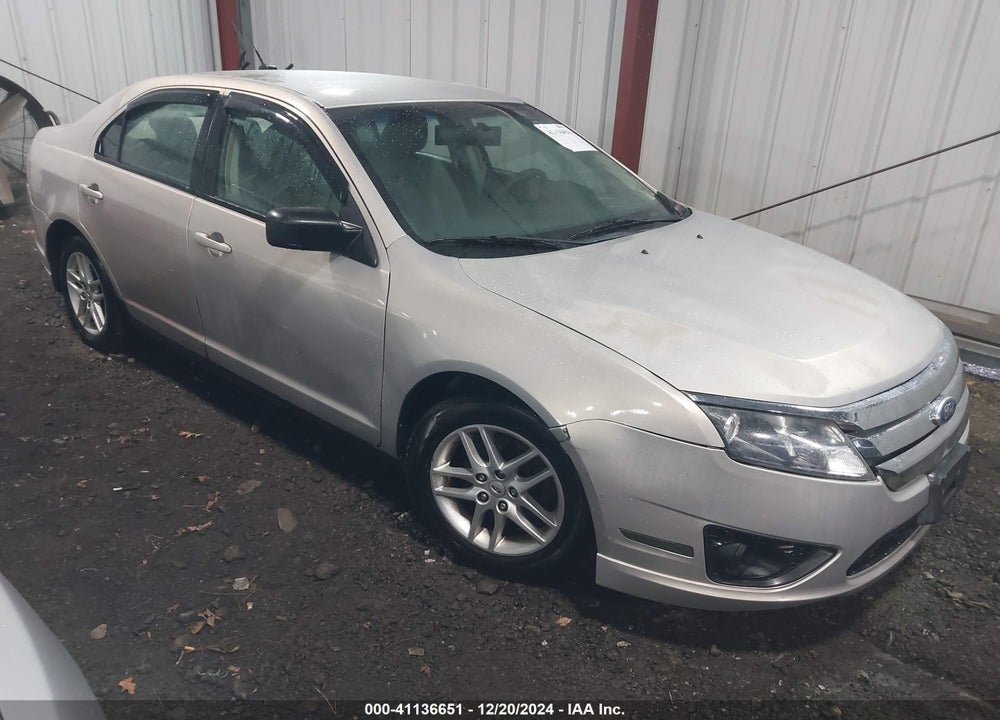 2010 FORD FUSION S VIN: 3FAHP0GA2AR404552