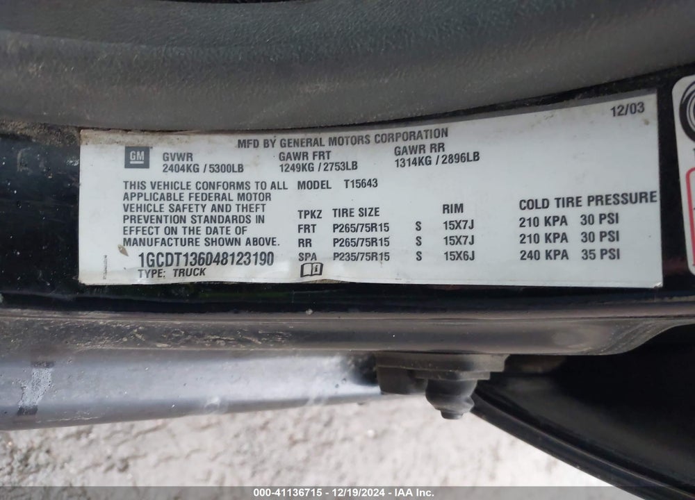 2004 CHEVROLET COLORADO LS VIN: 1GCDT136048123190