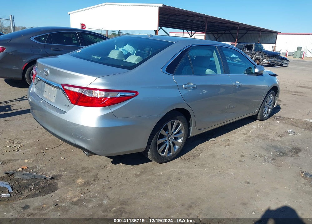 2016 TOYOTA CAMRY XLE VIN: 4T4BF1FK0GR552544