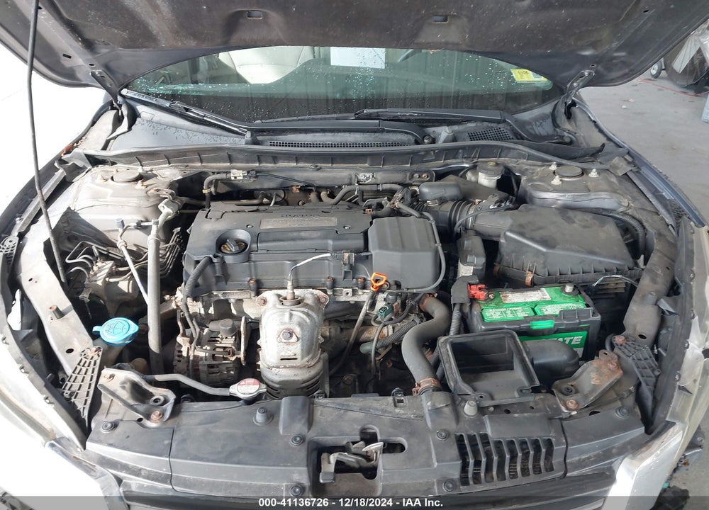 2014 HONDA ACCORD VIN: 1HGCR2F34EA083113