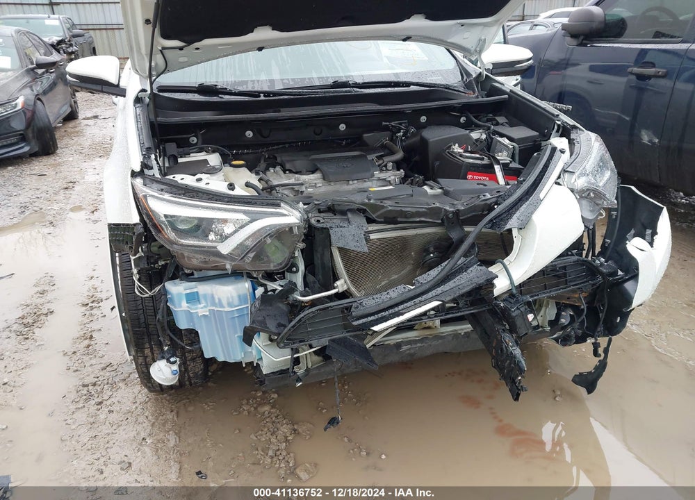 2017 TOYOTA RAV4 PLATINUM VIN: 2T3DFREV9HW547574