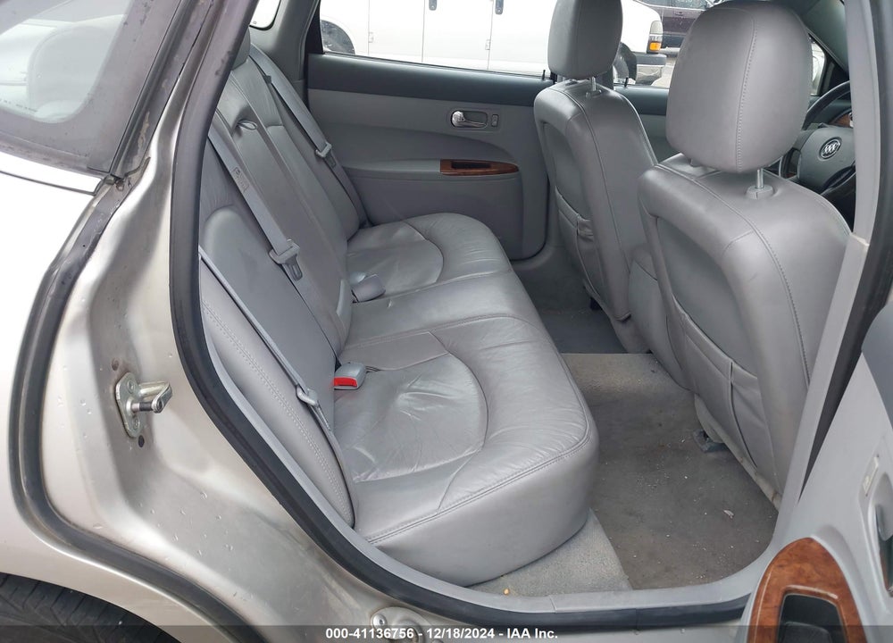 2006 BUICK LACROSSE VIN: 2G4WD582361231937