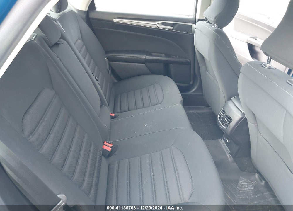 2019 FORD FUSION SE VIN: 3FA6P0HD7KR112378
