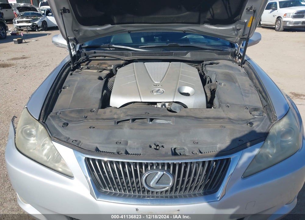 2009 LEXUS IS 350 VIN: JTHBE262795022185