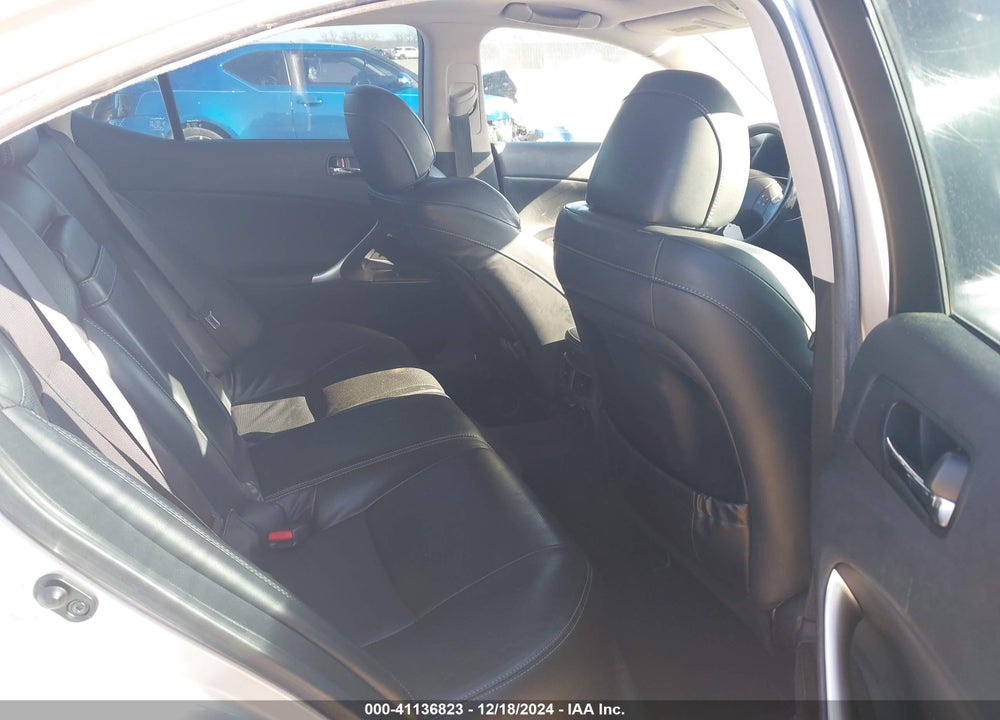 2009 LEXUS IS 350 VIN: JTHBE262795022185