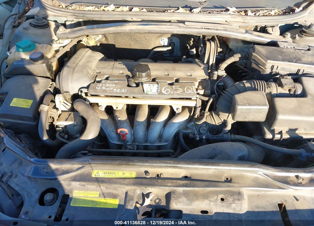 2004 VOLVO V70 2.4 VIN: YV1SW61T442381424
