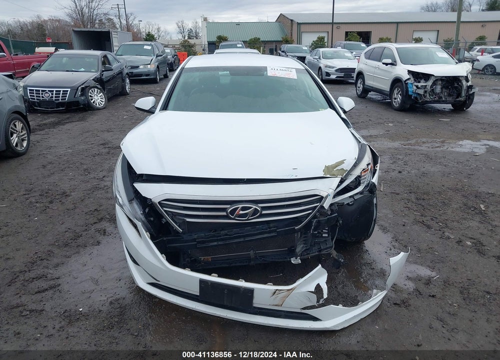 2016 HYUNDAI SONATA SE VIN: 5NPE24AF8GH322019