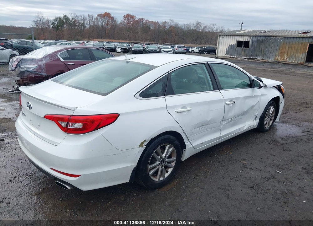 2016 HYUNDAI SONATA SE VIN: 5NPE24AF8GH322019