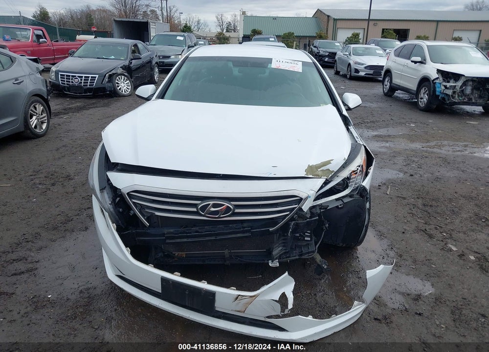 2016 HYUNDAI SONATA SE VIN: 5NPE24AF8GH322019