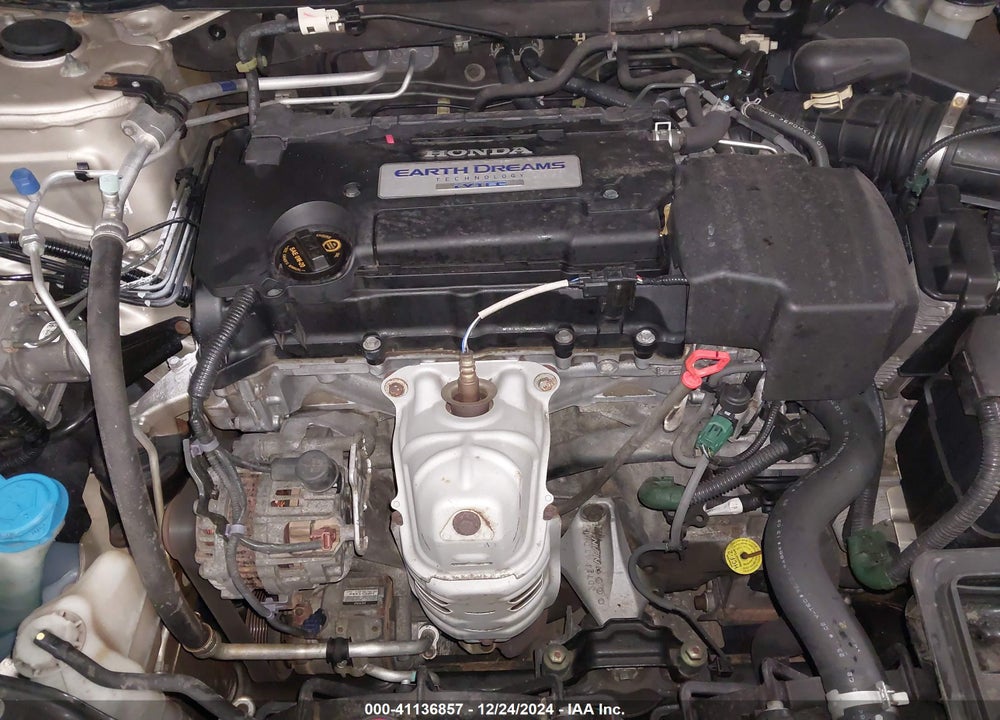2013 HONDA ACCORD VIN: 1HGCR2F33DA184271