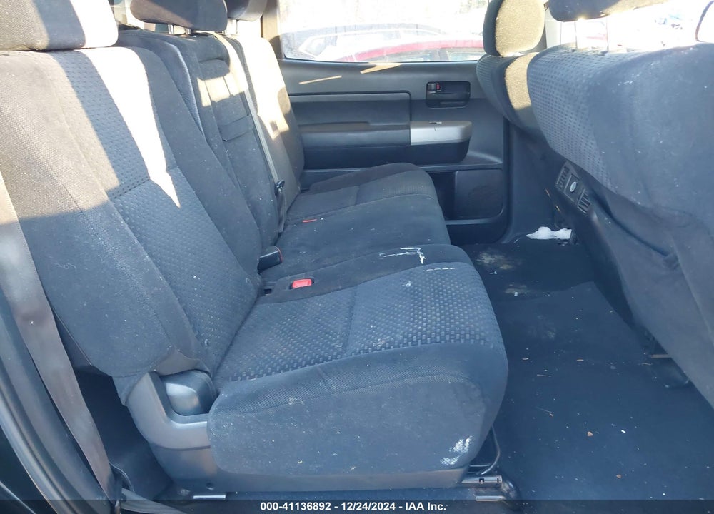 2007 TOYOTA TUNDRA SR5 5.7L V8 VIN: 5TBDV541X7S475321