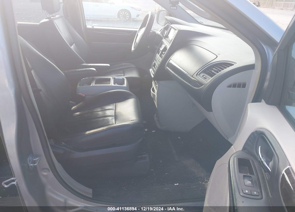 2014 CHRYSLER TOWN & COUNTRY TOURING VIN: 2C4RC1BG2ER247712