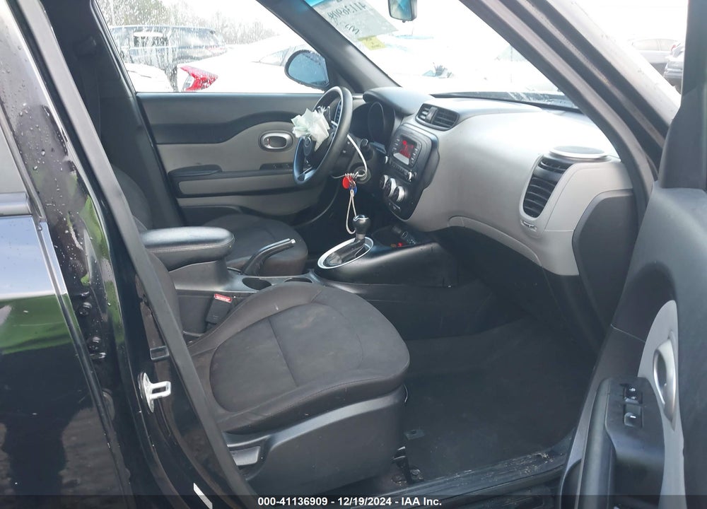 2016 KIA SOUL VIN: KNDJN2A22G7317412