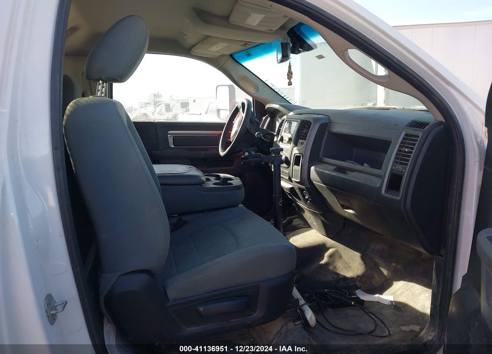 2018 RAM 5500 CHASSIS TRADESMAN/SLT VIN: 3C7WRMBJ7JG179716