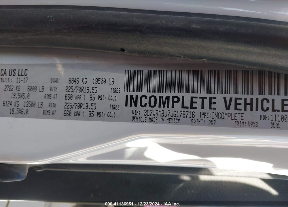 2018 RAM 5500 CHASSIS TRADESMAN/SLT VIN: 3C7WRMBJ7JG179716