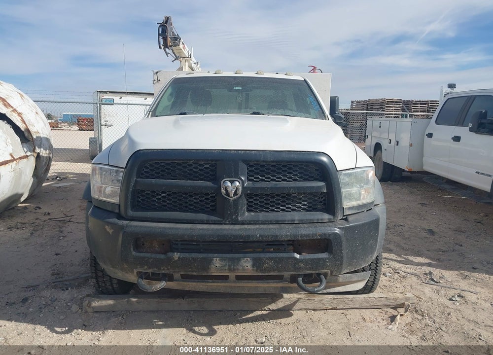 2018 RAM 5500 CHASSIS TRADESMAN/SLT VIN: 3C7WRMBJ7JG179716