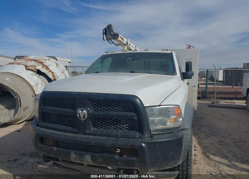 2018 RAM 5500 CHASSIS TRADESMAN/SLT VIN: 3C7WRMBJ7JG179716