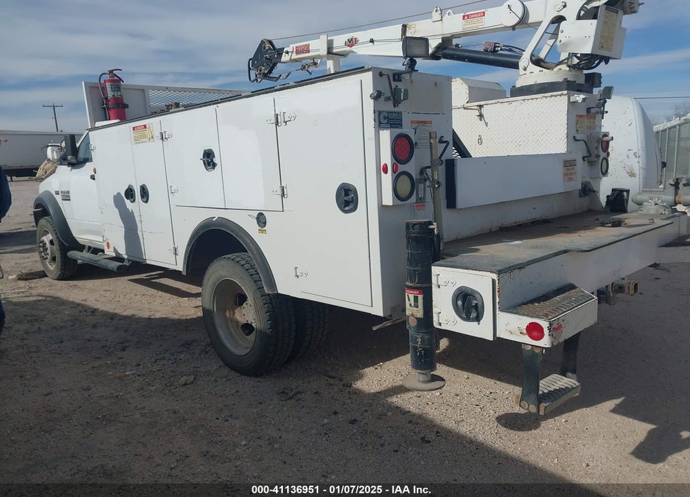 2018 RAM 5500 CHASSIS TRADESMAN/SLT VIN: 3C7WRMBJ7JG179716