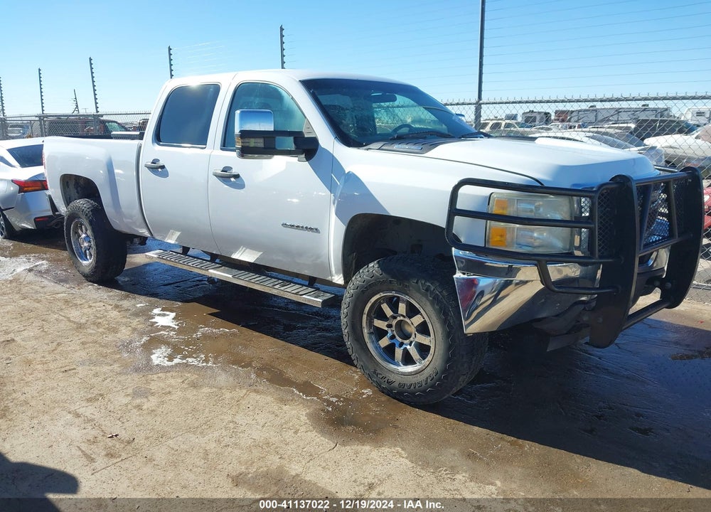 2011 CHEVROLET SILVERADO 2500HD WORK TRUCK VIN: 1GC1KVCG2BF146825