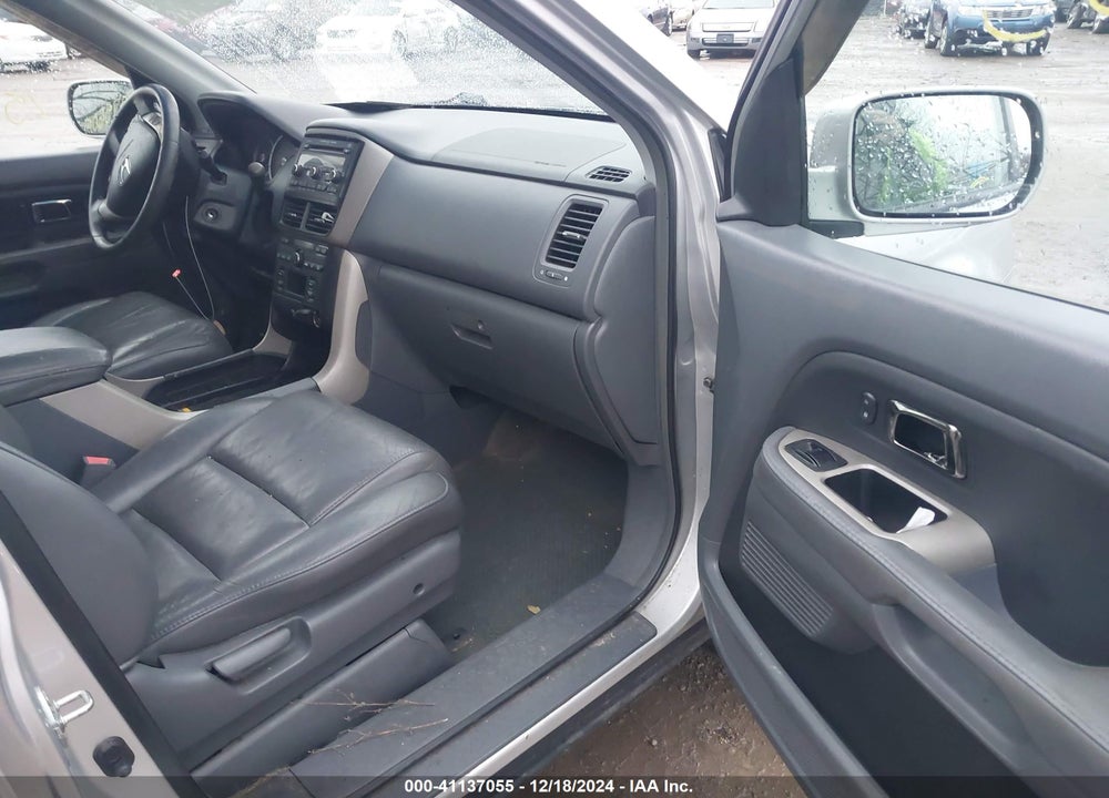 2008 HONDA PILOT EX-L VIN: 5FNYF18598B049251