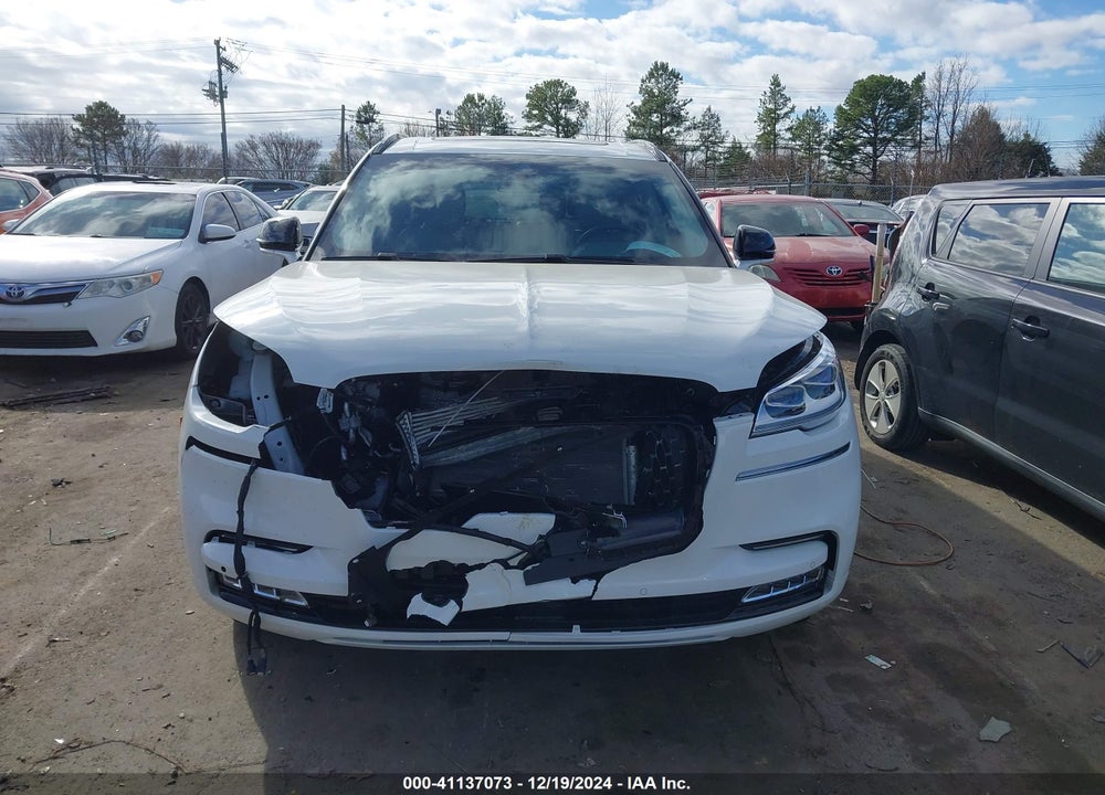 2024 LINCOLN AVIATOR VIN: 5LM5J7WC6RGL07876