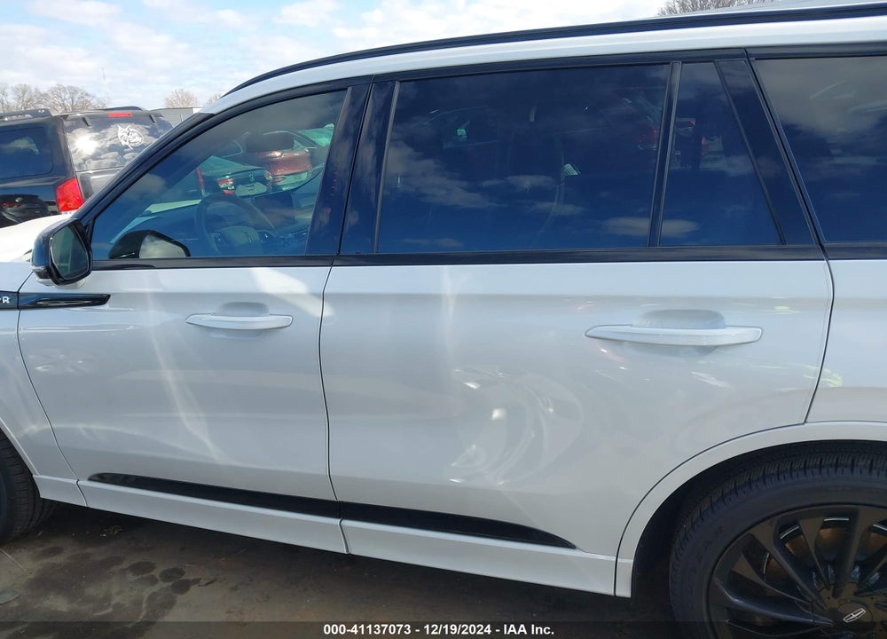 2024 LINCOLN AVIATOR VIN: 5LM5J7WC6RGL07876