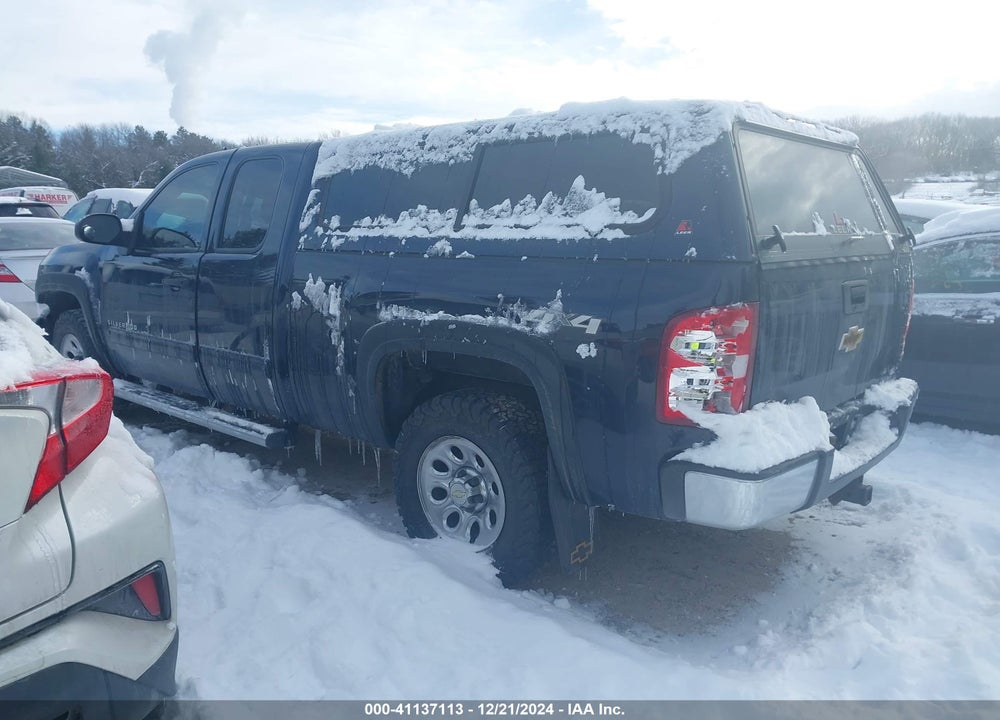 2010 CHEVROLET SILVERADO 1500 LS VIN: 1GCSKREA5AZ256477